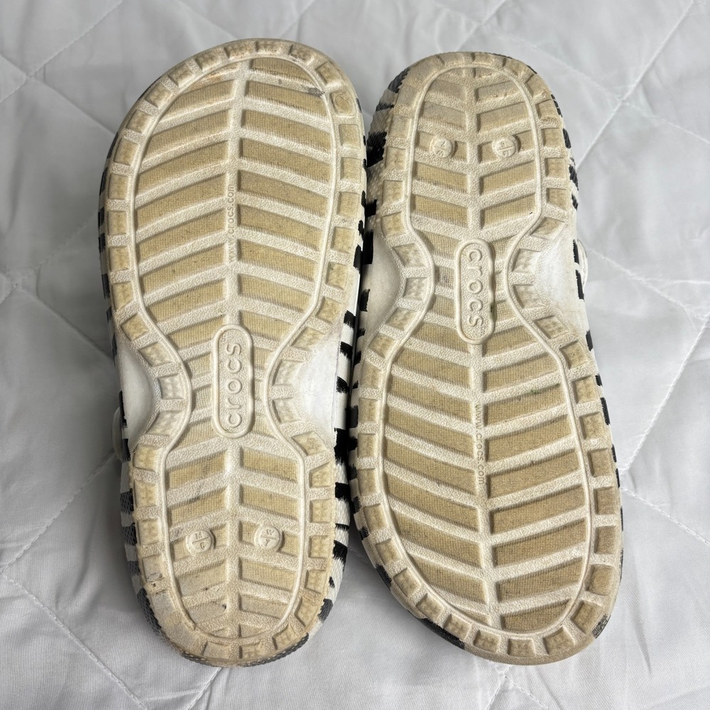 Crocs Zebra Print Faux Fur Lined Classic Clogs Womens 7 Mens 5 Black White - Picture 8 of 16